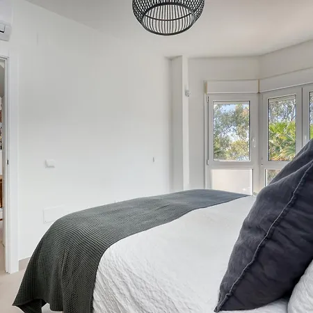 Penthouse Amaryllis - Gerenoveerd Direct Aan Zee *