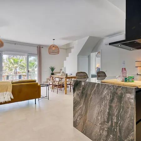 Penthouse Amaryllis - Gerenoveerd Direct Aan Zee * Estepona