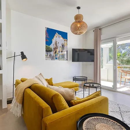 Penthouse Amaryllis - Gerenoveerd Direct Aan Zee Lejlighed *